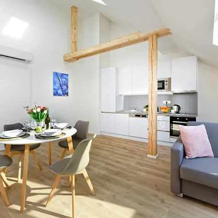 Downtown Jugoslavska 4* Prag