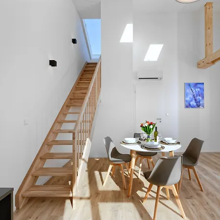 Hotel apartamentowy Downtown Jugoslavska Praga