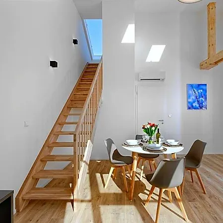 Downtown Jugoslavska Aparthotel Praga