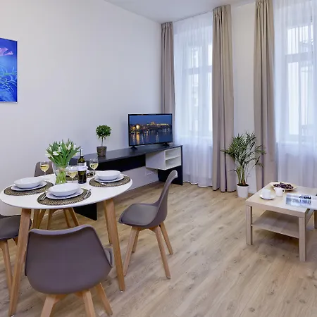 Downtown Jugoslavska Lejlighedshotel 4*